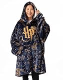 Harry Potter Damen tragbarer Decken-Hoodie | Grauer Kapuzenpullover für Erwachsene mit Hogwarts-Grafik im Allover-Print | Einheitsgröße, Sherpa-gefütterte Loungewear mit Taschen